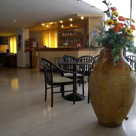 Grand Meeting 3* Римини