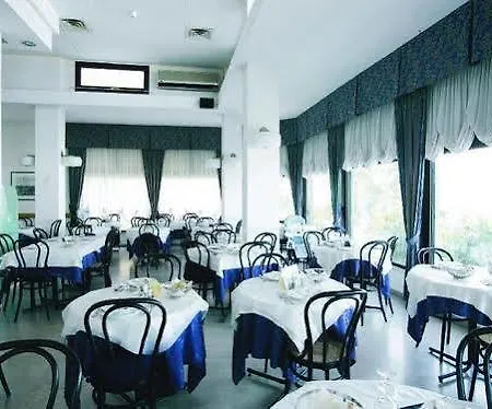 Grand Meeting 3* Римини