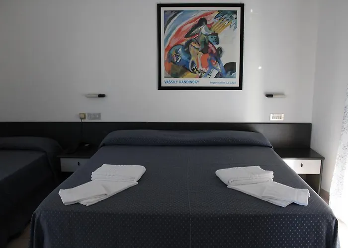 Hotell Grand Meeting 3*