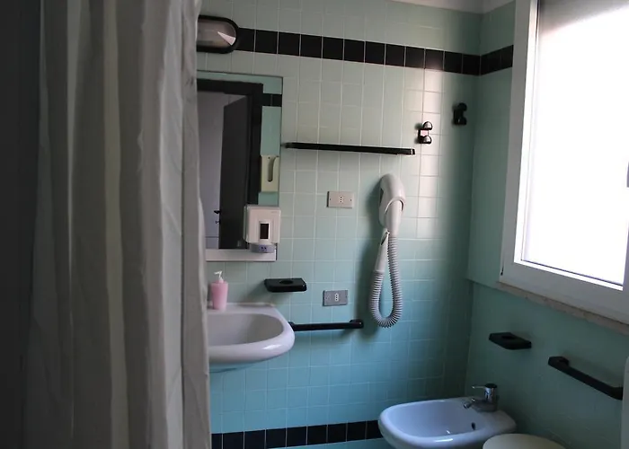 Grand Meeting Hotell 3*